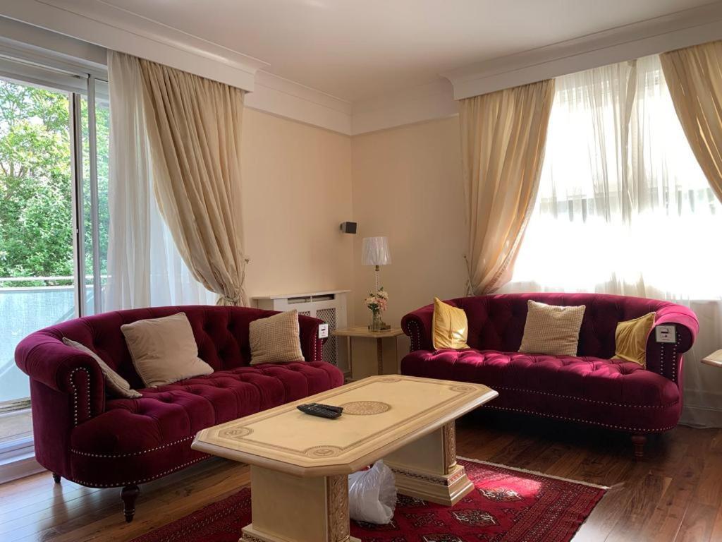 Lovely 3 Bedroom Apartment Лондон Екстериор снимка